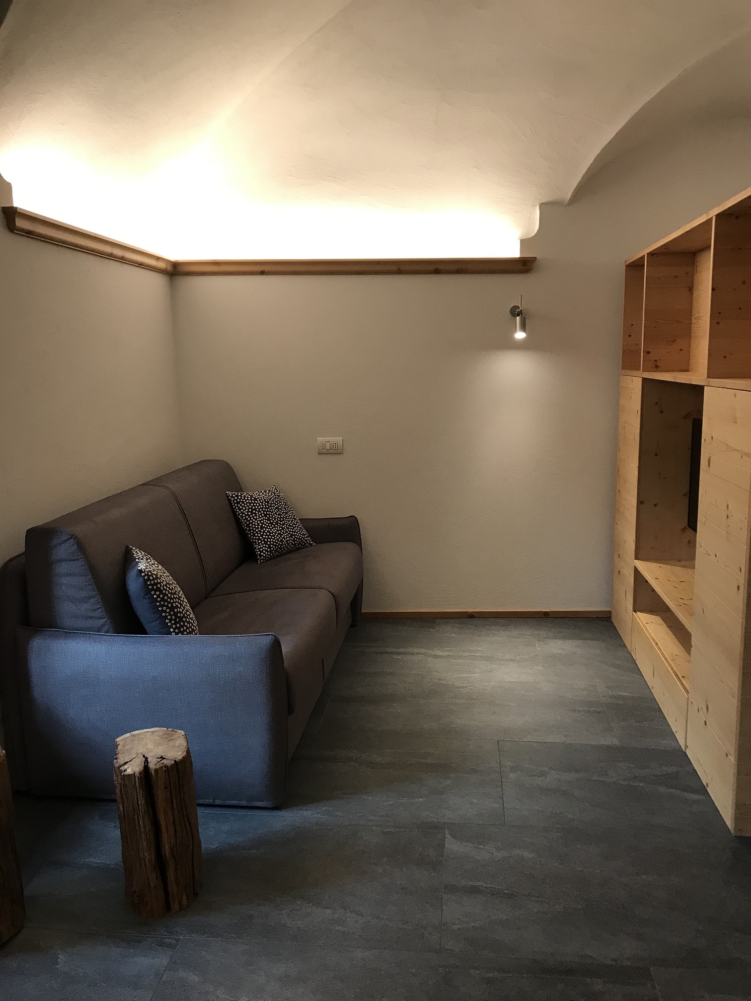 Bormio centro affittasi nuovissimo monolocale - VIA PEDRANZINI RIF. 629