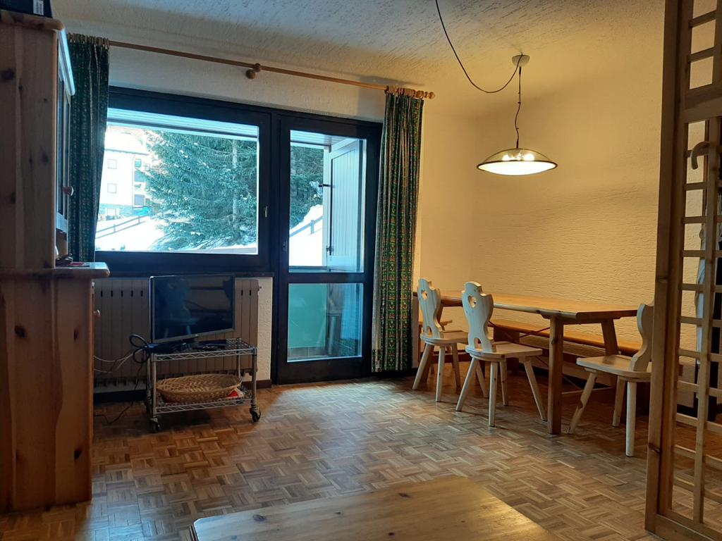 S. caterina, affittasi trilocale con balcone - RIF.  VIA VEDIG  124