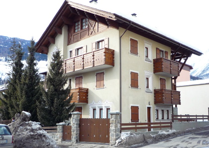 Affittasi in centro Bormio trilocale su due livelli - VIA MILANO RIF. 042