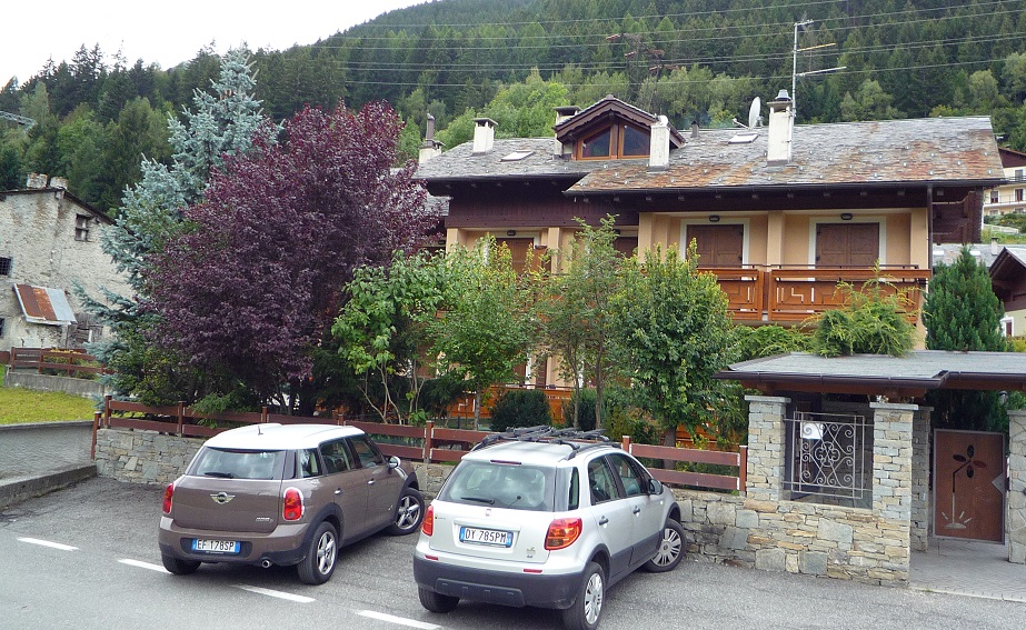 Affittasi trilocale s. Lucia Valdisotto - VIA FUMAROGO RIF. 990